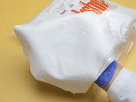 Super Polx 1200 9x9 Cleanroom Wiper Application