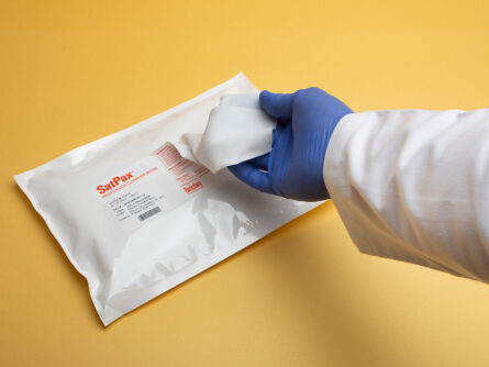 SPX120R.001.12 Cleanroom Wipes Application