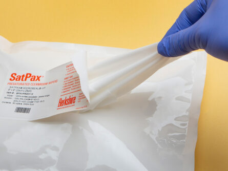 SatPax MicroSeal VP Knitted Sealed Edge Cleanroom Wipes